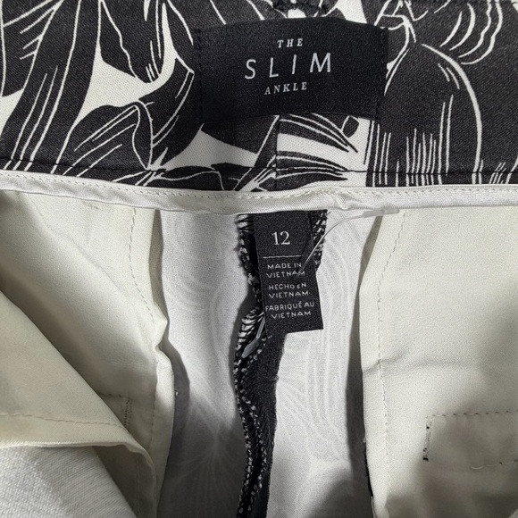 White House Black Market “Wild Side” Black & White The Slim Ankle Pants. Size 12 - Picture 10 of 16